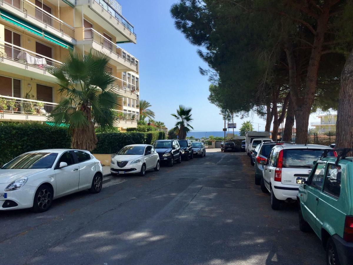 Casa Matuzia Apartment Sanremo Luaran gambar